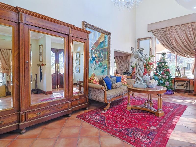 Alberante Security Estate Mansion! - Photo 5