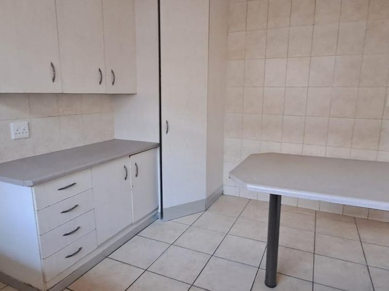 well Maintained Unit - Photo 2