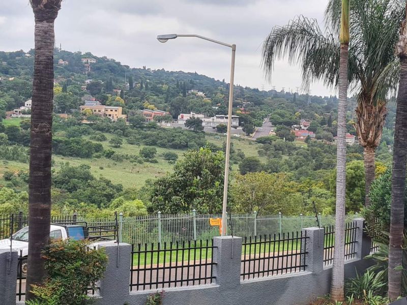 Beautiful family home with a view. - Photo 3