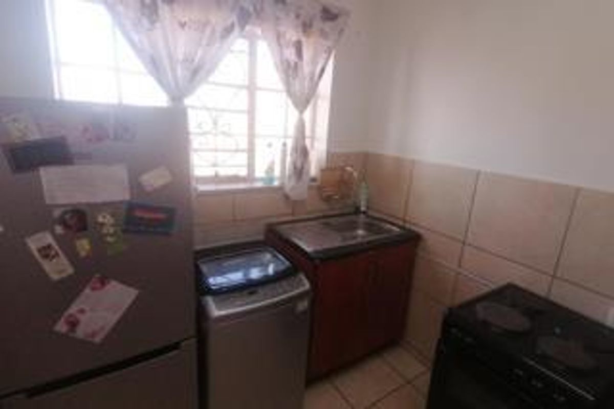 Investers dream priced to go - Photo 2