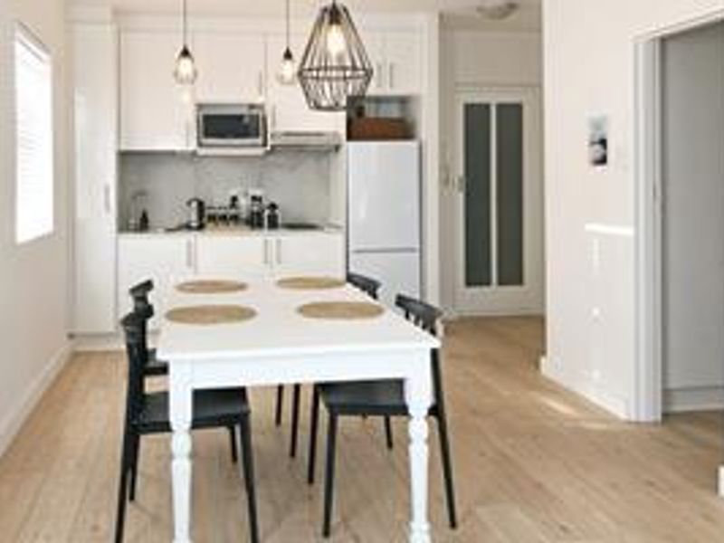 Sunny north-facing apartment - Photo 9