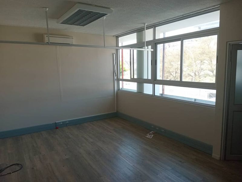 Offices To Let: Swamed Centre 56m2 - Photo 6