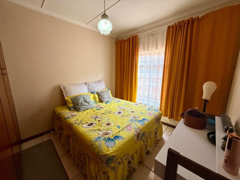 Beautiful 3 Bedroom Townhouse for sale - Photo 4