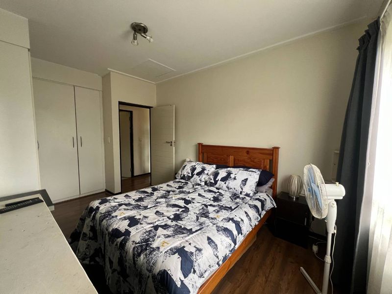 Spacious One bedroom Apartment with scenic views - Photo 8