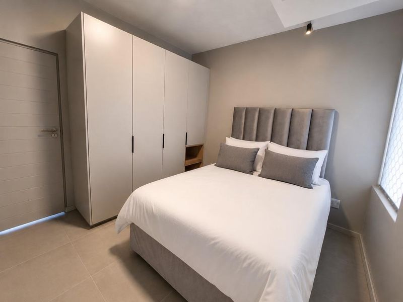 Hendra - Luxury Fully Furnished 2-Bedroom Apartment To Let | La Lucia - Photo 9