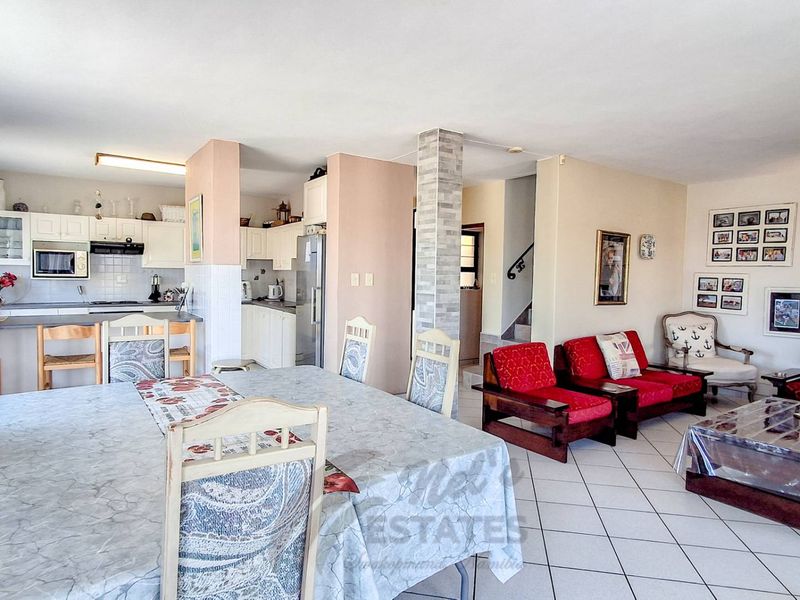 Townhouse For Sale in Central Swakopmund - Photo 7