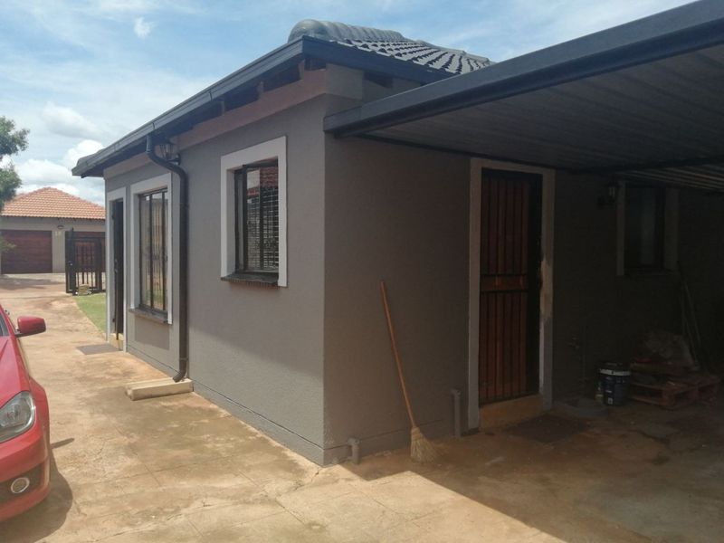 2 Bedroom House For Rent in The Orchards, Akasia - Photo 3