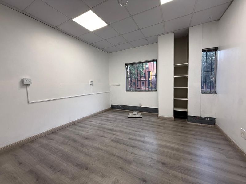 Prime Office Space Available at The Mall Offices, Rosebank - Photo 6