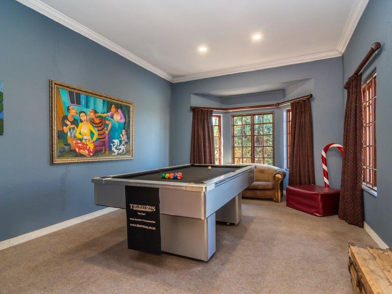 Endless views, Endless possibilities: Your new home awaits! - Photo 8