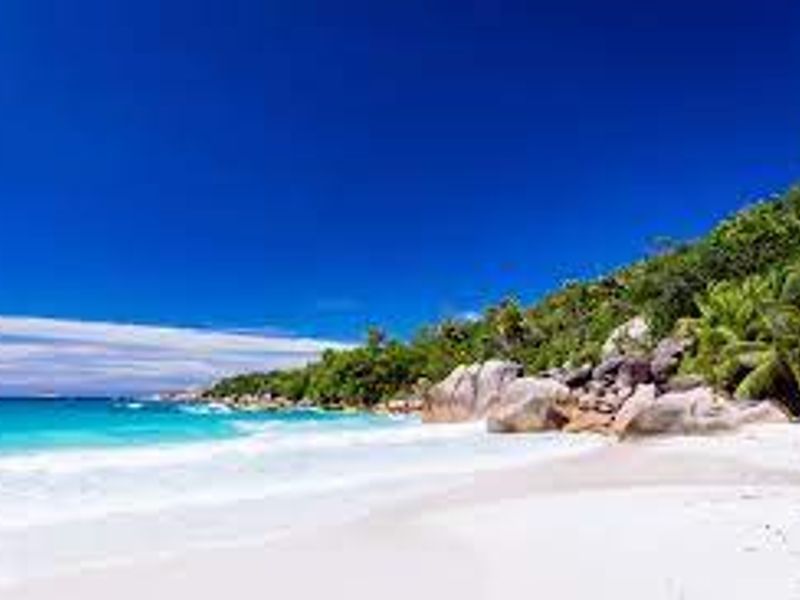 APPROVED RESIDENTIAL DEVELOPMENT OPPORTUNITY PRASLIN - Photo 8