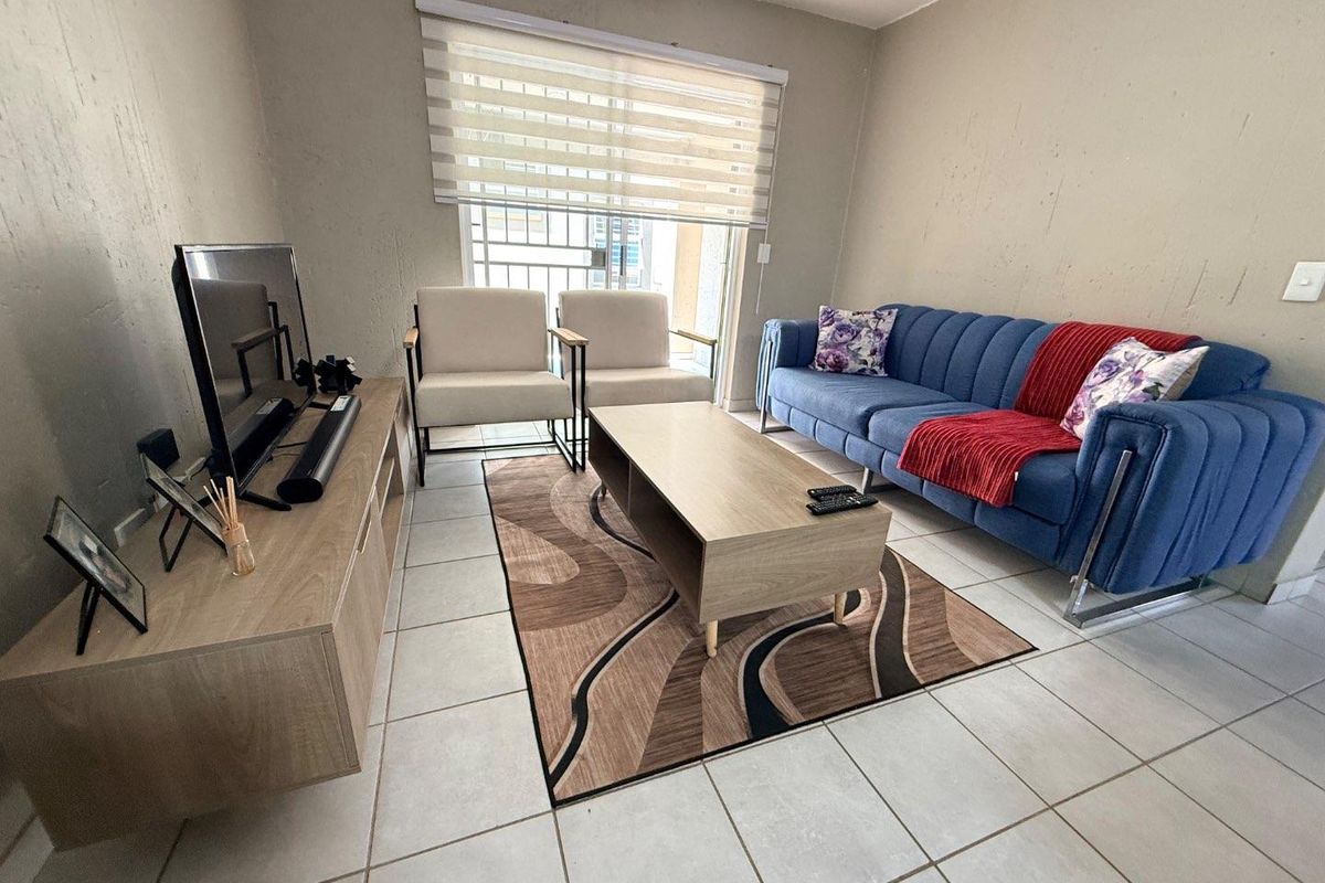 Modern 2-Bedroom Beauty in a Quiet, Tucked-Away Complex - Photo 5