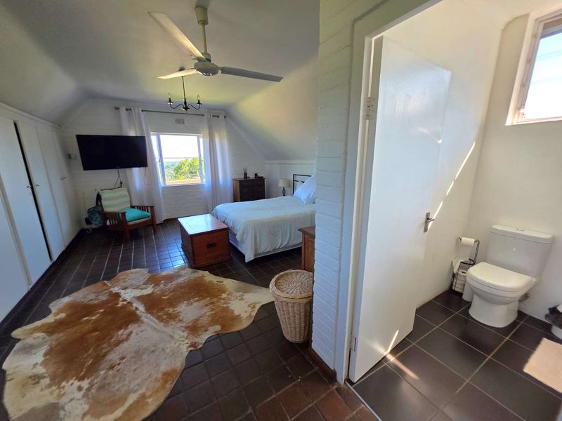 Spacious, 4 Bedroom Home with Separate Granny Flat and pool. **Exceptional Income Potential - Photo 8