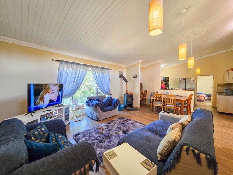 Prestige location with breathtaking river and sea views. - Photo 7