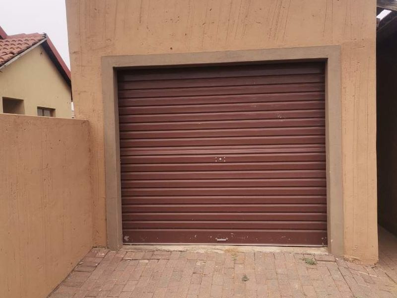 3 Bedroom House For Sale in Vanderbijlpark CE 7 - Photo 10