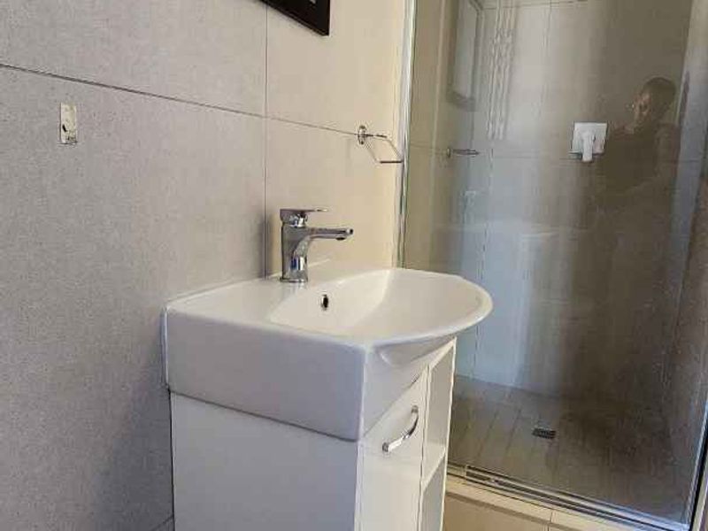 3 Bedroom House To Rent In The Orchards - Photo 7