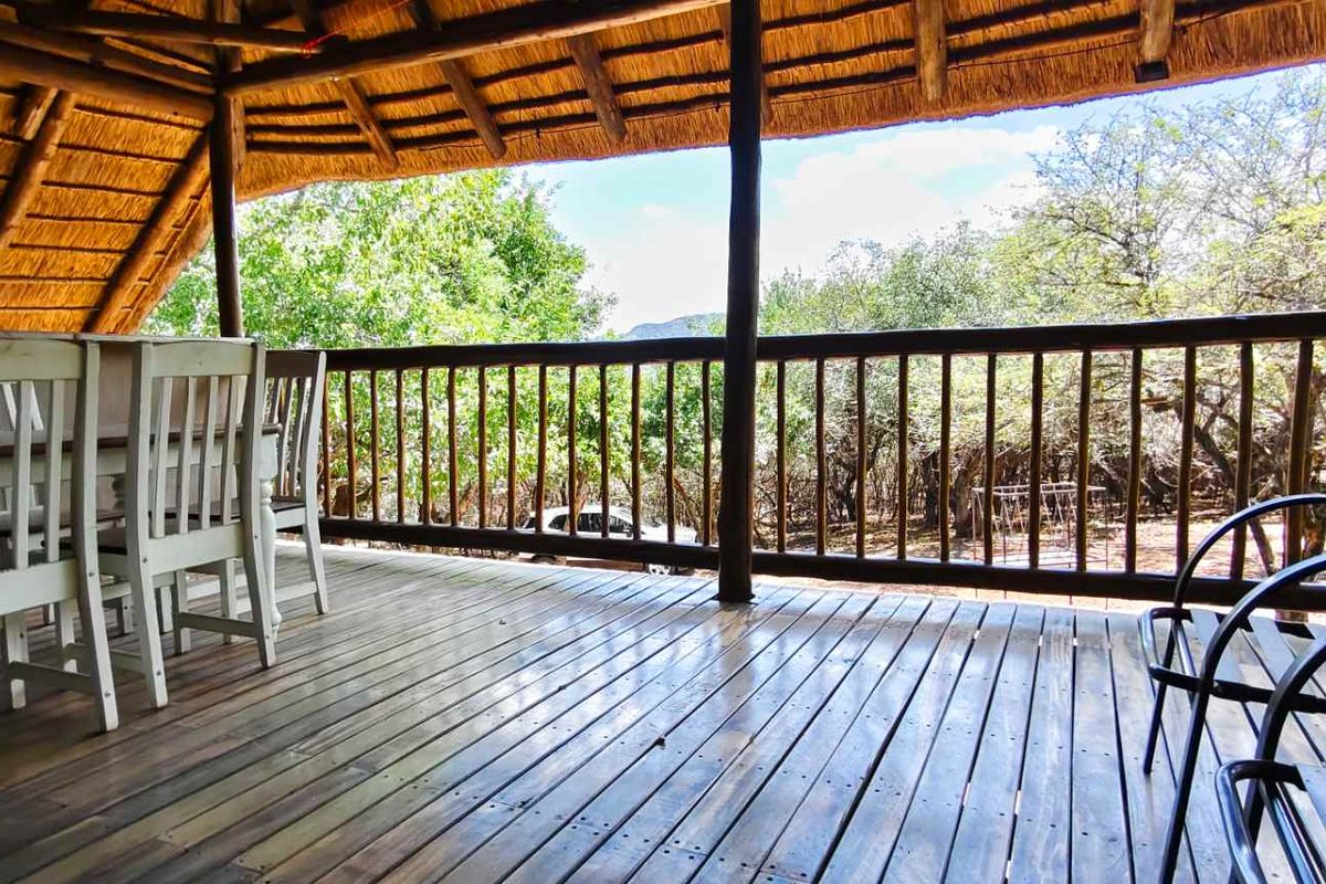 Modern Meets Rustic: Your Bushveld Sanctuary Awaits - Photo 2