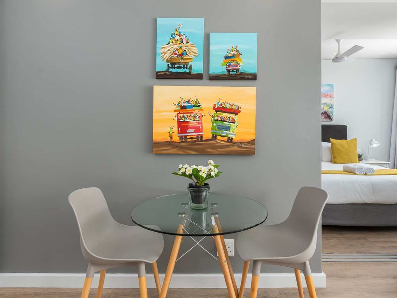 Turnkey 13th Floor Apartment | Skyline Framed by Iconic Table Mountain - Photo 7