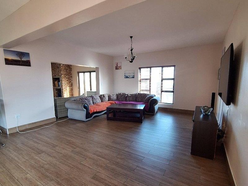 Swakopmund- For Sale-N$4 515 000 - Photo 9