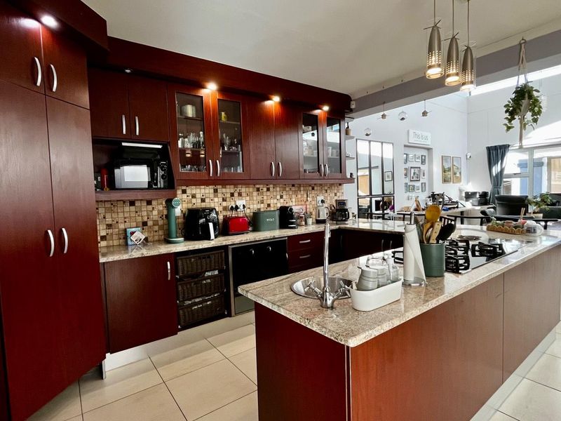 3 Bedroom House for Sale – Elisenheim - Photo 10