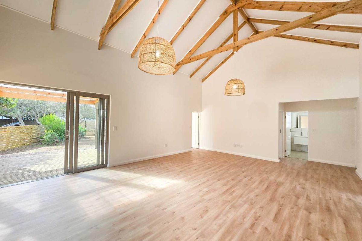 Modern townhouse for sale in Stilbaai-Wes. - Photo 3
