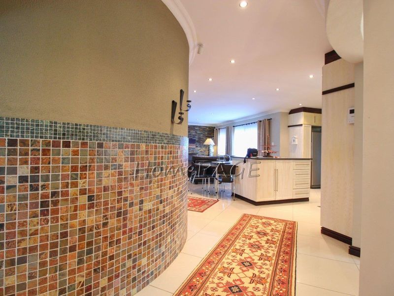 Ext 1, Otjiwarongo:  Stunning 4 Bedroom Home is for Sale - Photo 6