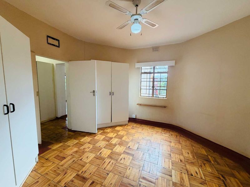 Hendra - Cozy 2 Bedroom Home  , newly renovated bathroom and Pet Friendly - Photo 3