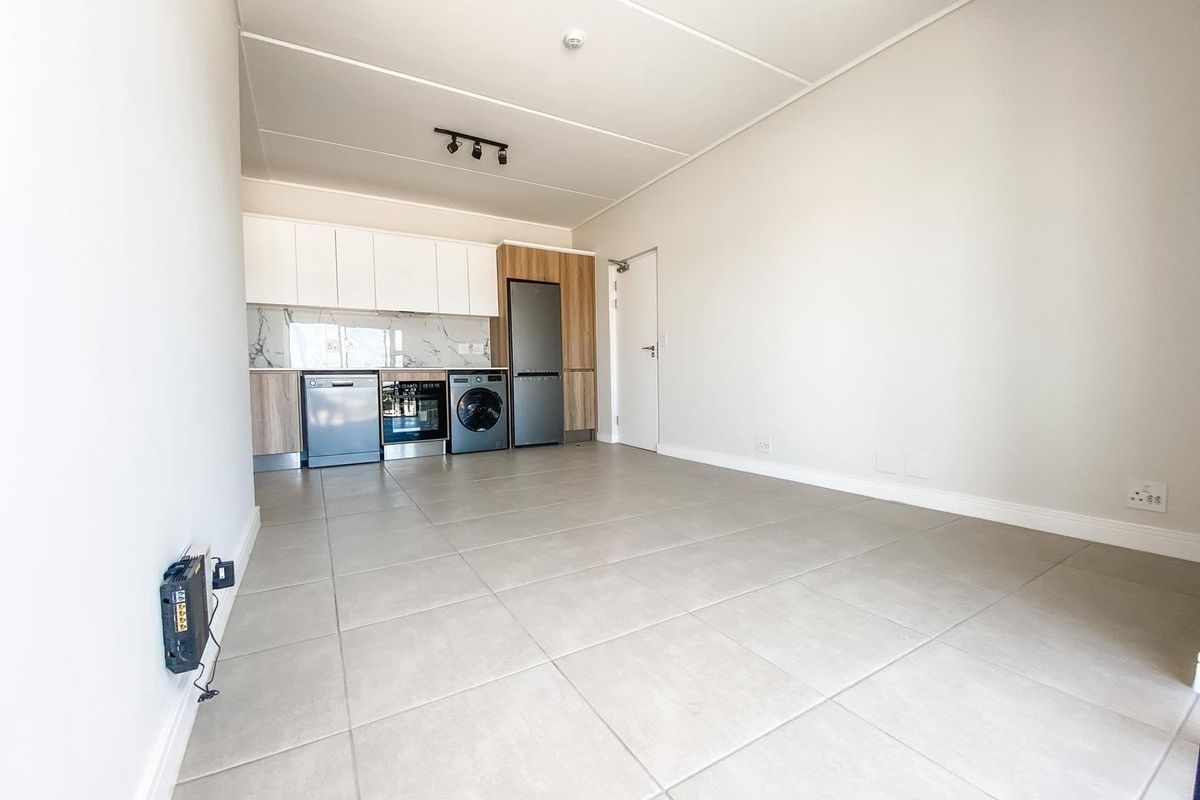 1 Bedroom Apartment in Fynbos Estate - Photo 5