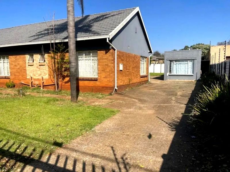 Investment property in the heart of Kempton Park - Photo 4