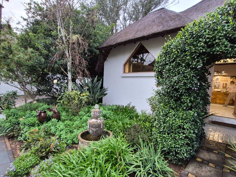 Exquisite Modern family home with Exceptional entertainment space in a small secure Complex - Photo 3
