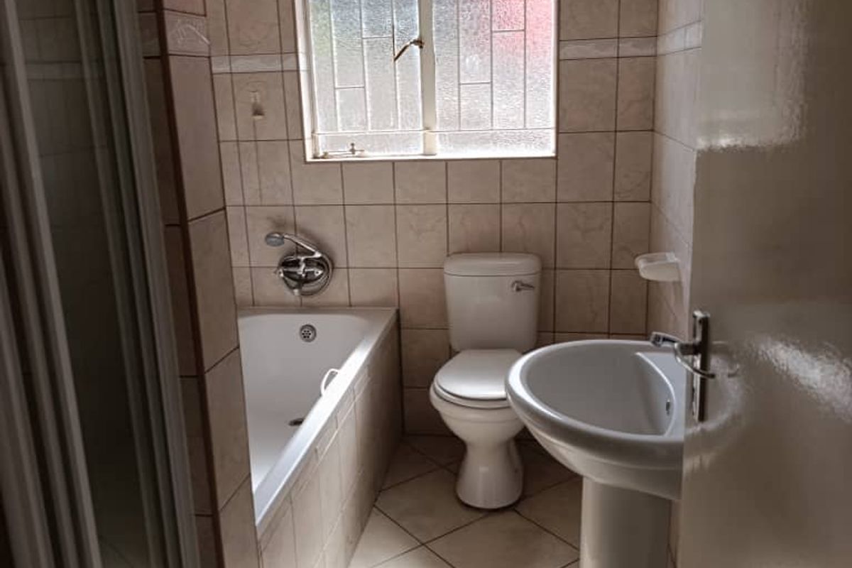 Own Your Flat in Pioniers Park - Photo 5