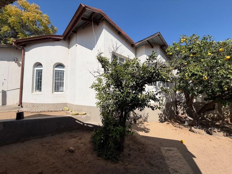 House for sale - Photo 1