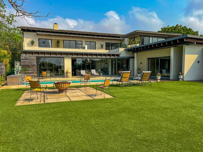 The epitome of grandeur is expressed in this opulent Hawaan Forest Estate mansion! - Photo 3