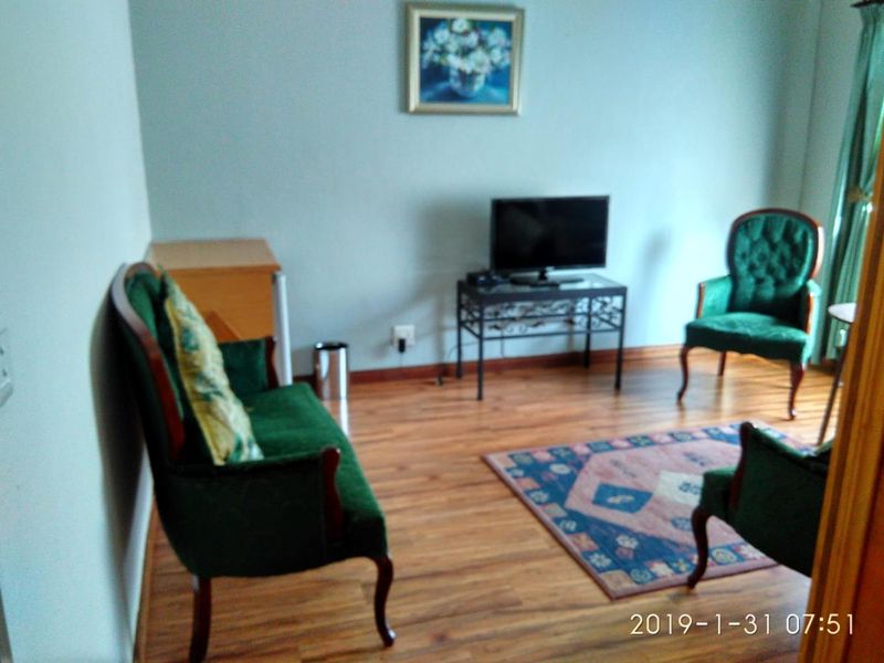 Guest House close to Menlyn Shopping Centre! - Photo 10