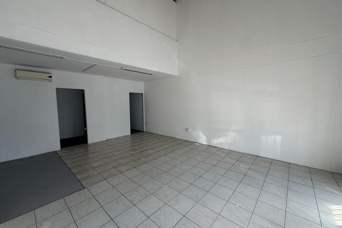 Prime Commercial Unit To Let in Ballito - Photo 2