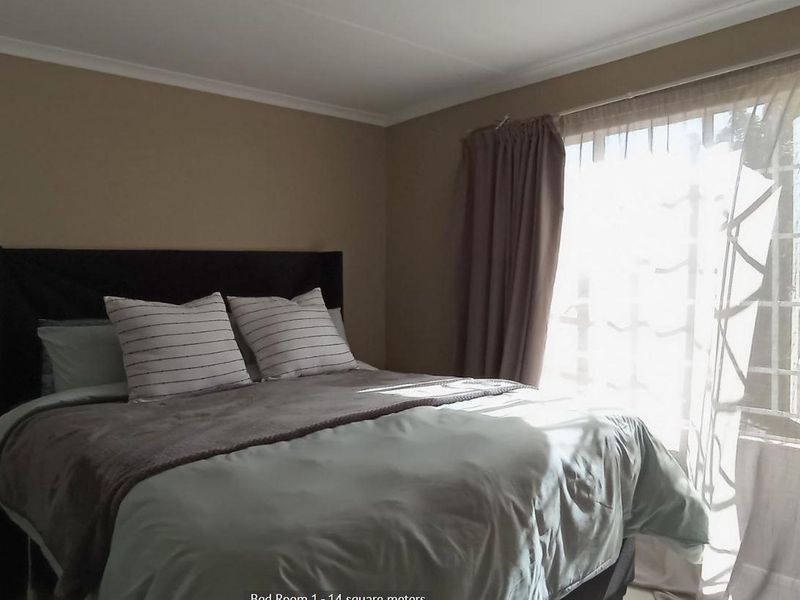 2 BEDROOM UPSTAIRS UNIT FOR SALE IN FAERIE GLEN - Photo 6