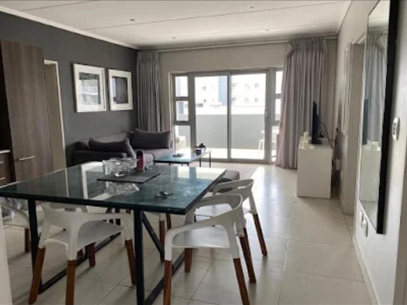 Immaculate fully furnished 2 Bedroom Garden apartment - Photo 4
