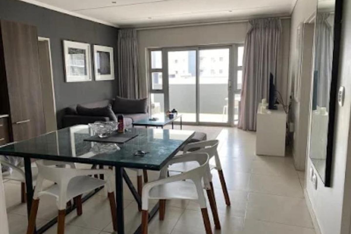 Immaculate fully furnished 2 Bedroom Garden apartment - Photo 4
