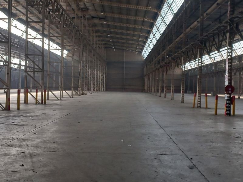 7 242m2 Alrode Warehouse To Let - Photo 9