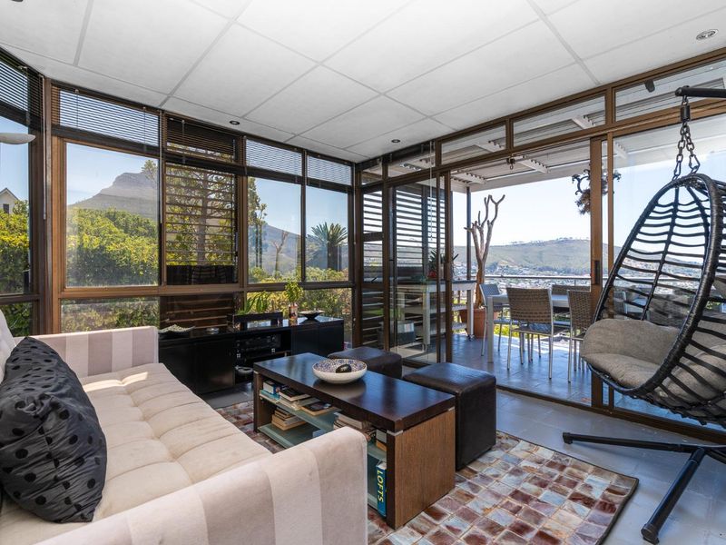 Large Family Home in Leafy Oranjezicht - Photo 7