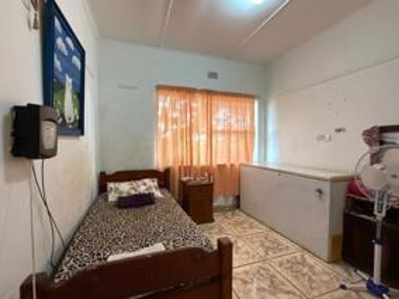 Spacious Richards Bay Central Home with Lush Garden Potential - Photo 7