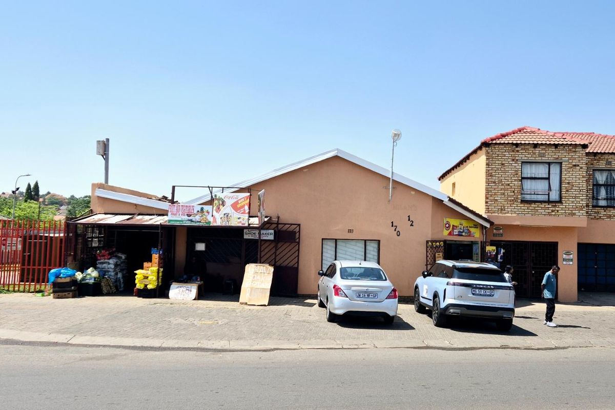 Excellent Investment Opportunity – Mixed-Use Commercial Property - Photo 4