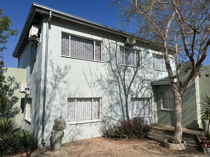 Property #2518042, Townhouse For Sale in Olympia