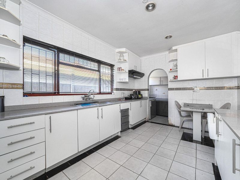 Location Is Everything: Find Your Dream Home Today! - Photo 8