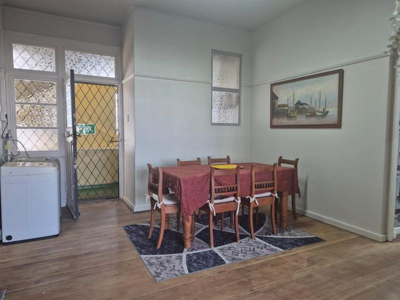 Luxurious 2.5 Bedroom Apartment on Durban's Golden Mile R 1 300 000 - Photo 2