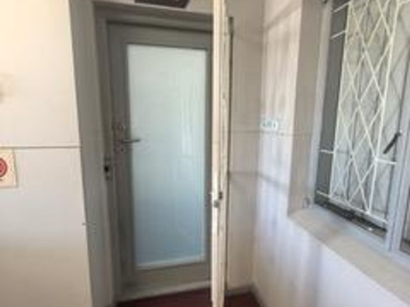 Business offices to let in well known newton park - Photo 1