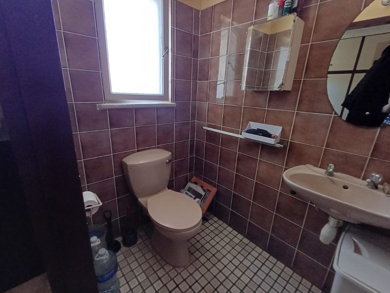 Prime property with endless possibilities... - Photo 6