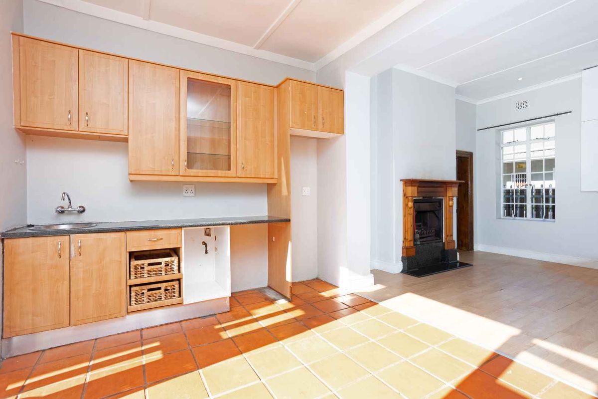 Exciting Opportunity in Rondebosch Village! - Photo 3