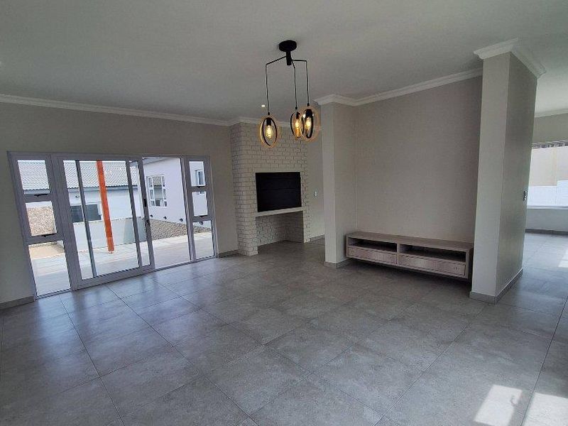 Swakopmund- For Sale- N$5 400 000 - Photo 7
