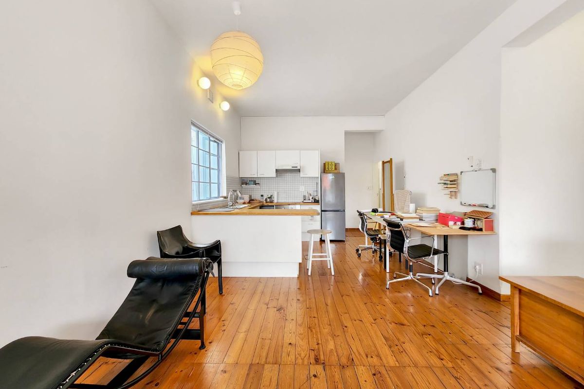 Open-Plan Living, Balcony and Views! - Photo 3