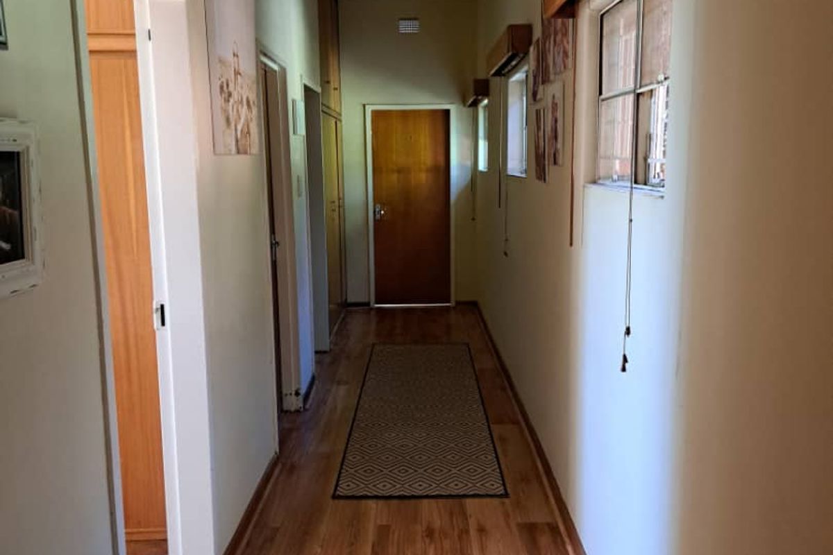 Guest House & Private Residence for Sale – Gochas, Hardap Region - Photo 4